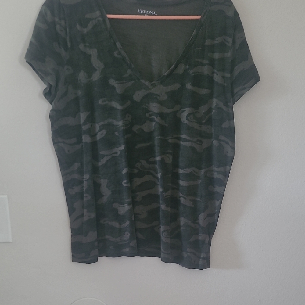Merona Women's Short Sleeve Camouflage Tee - Black and Gray